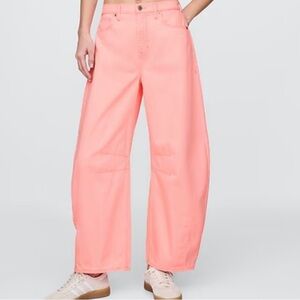 Brand New with tags Gap Women’s High Rise Horseshoe Jeans size 28 regular pink